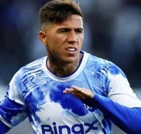 Man City agree deal for Chelsea midfielder Enzo