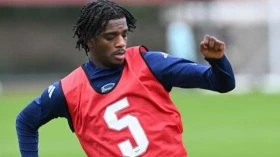 Leny Yoro to swap Man Utd for AC Milan?