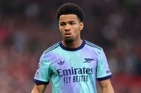 Arsenal attacker has no plans to move abroad