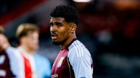 Man Utd make late approach for Aston Villa star