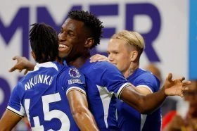 Aston Villa to sign Chelsea star for 64m