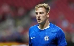 Everton hold talks to sign Chelsea striker