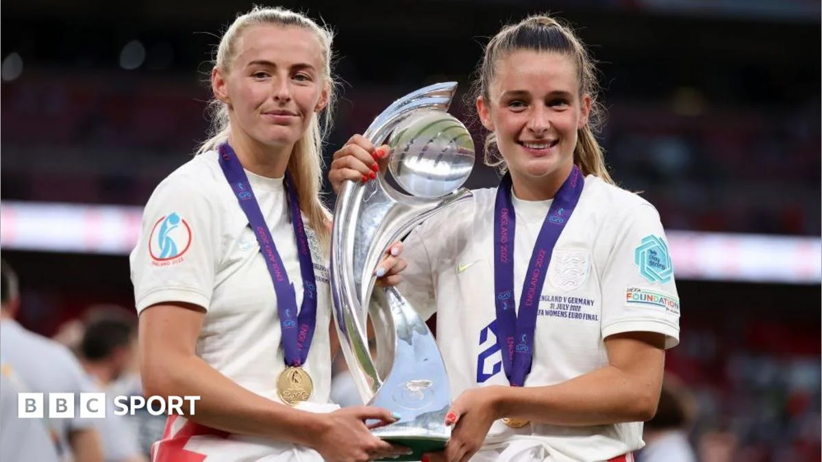 Wiegman leaves Ella Toone and Chloe Kelly out of England squad
