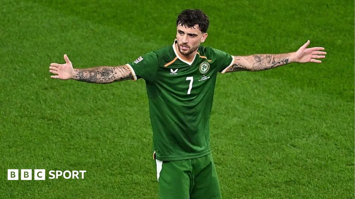 Parrott's solo stunner and penalty earn Ireland a 2-2 draw with Austria