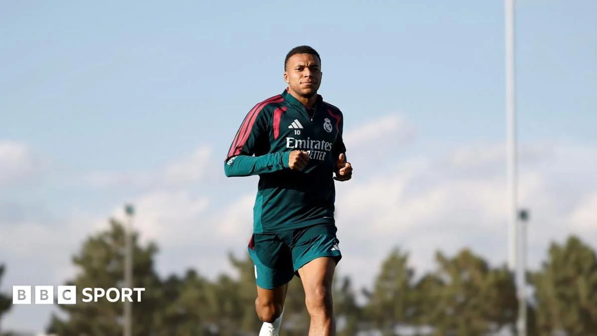 Mourinho defends Mbappé over Paris Fashion Week and bicycle pictures