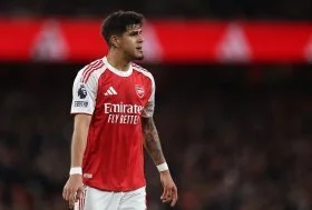 Piero Hincapie carried off after ankle knock in Arsenal's 2-1 win