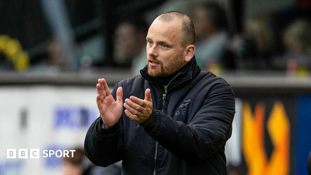 Reedijk rues 'imprecision' after Hibs lose 1-0 at Dundee United