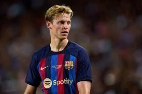 Frenkie de Jong reluctant to leave Barcelona amid Chelsea interest