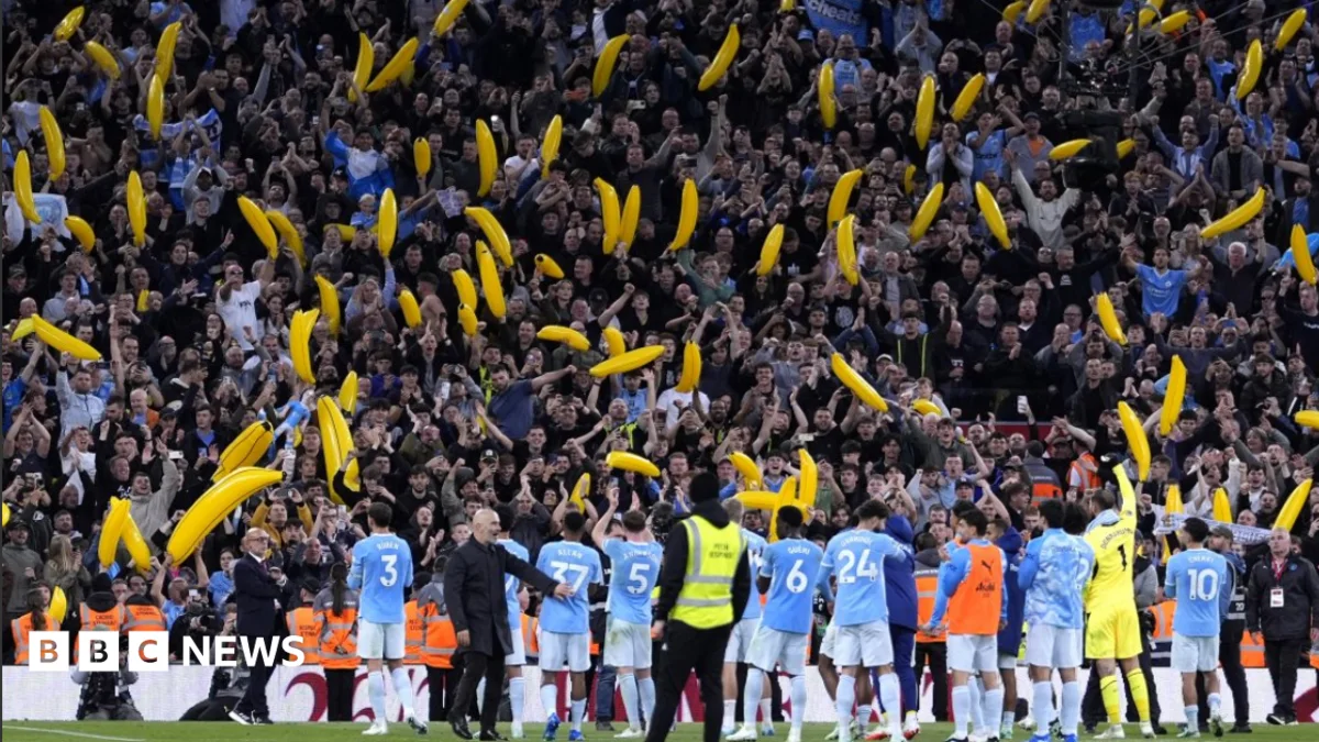 Police officer injured, 10 arrested after Liverpool 0-3 Man City