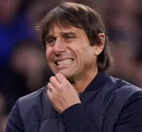 Report: Antonio Conte negotiating with Man United as Carrick faces pressure