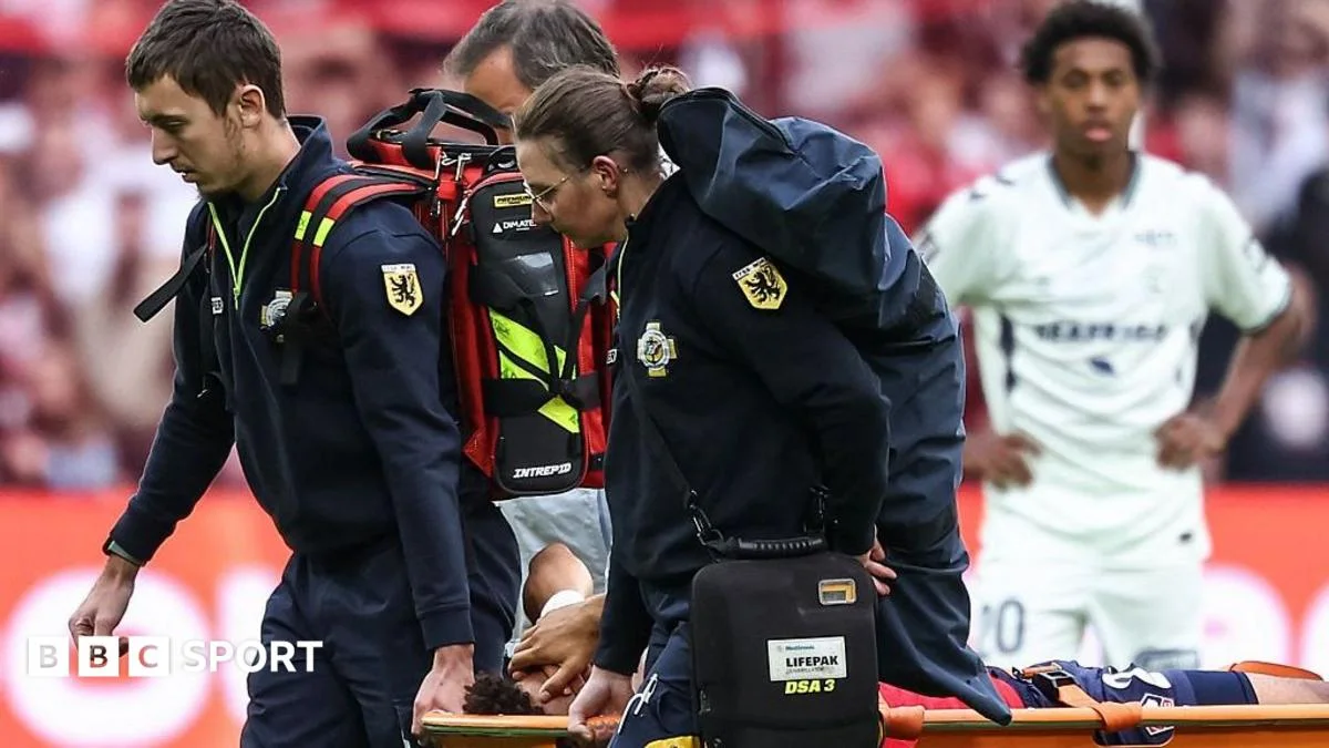 Lille consider legal action after Tiago Santos suffers ACL injury